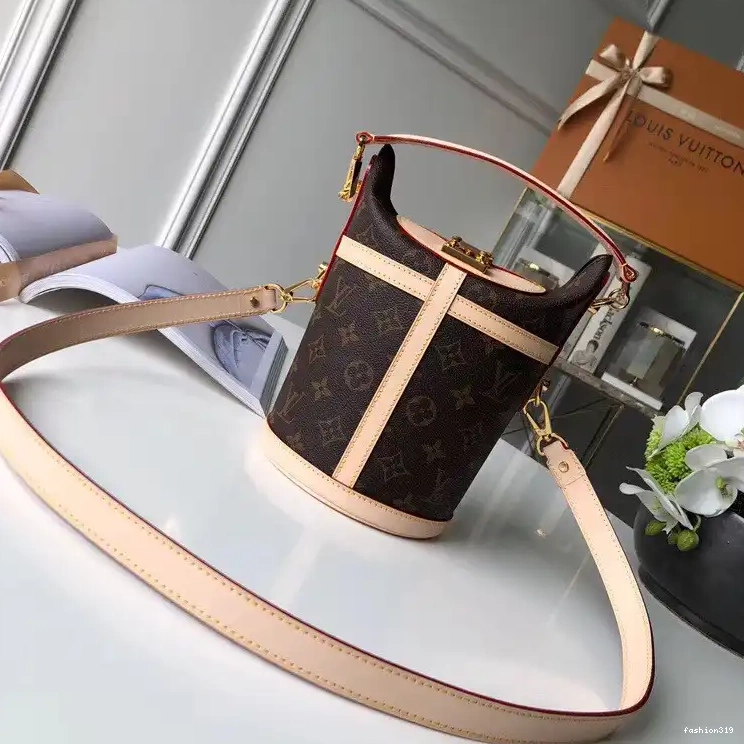 Duffle Vuitton Louis 0503